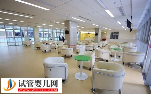 女性做龙虎彩票官网首页
很辛苦，头痛、腹胀一般人承受不住！(图2)